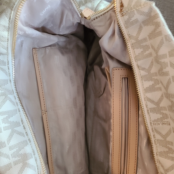 Authentic MK Bag - Picture 3 of 3